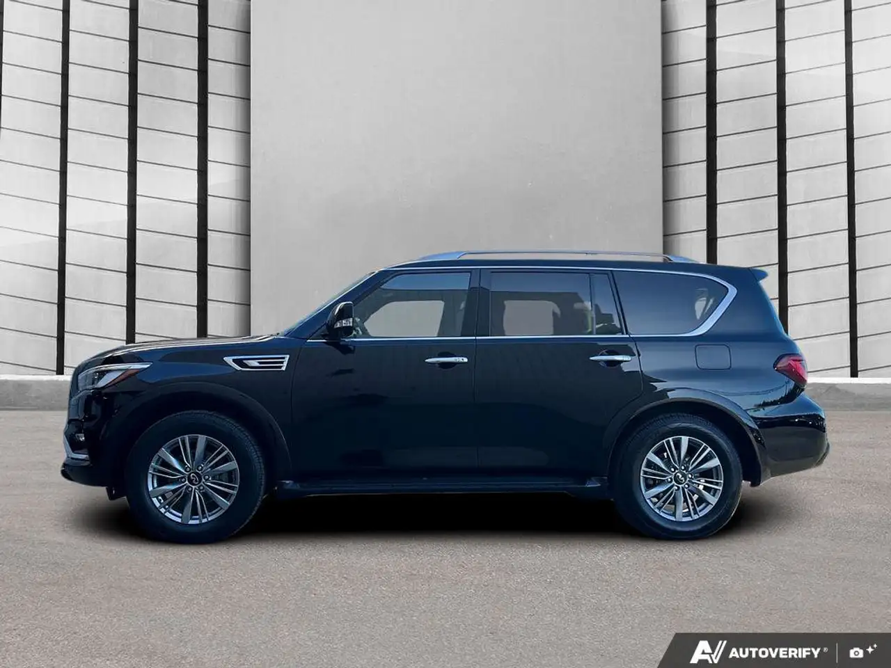 Infiniti QX80 fotografie Infiniti QX80