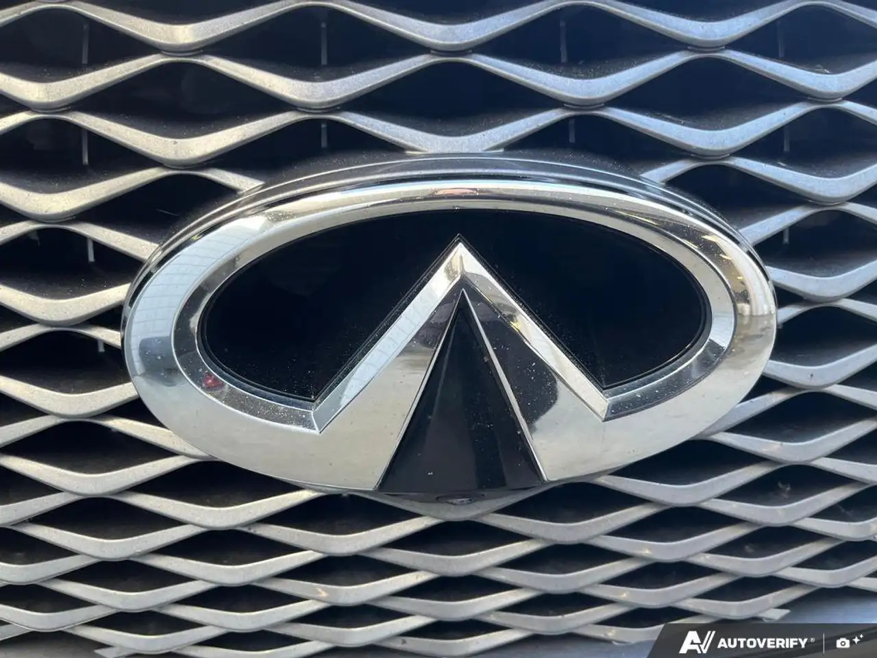 Infiniti QX80 fotografie Infiniti QX80