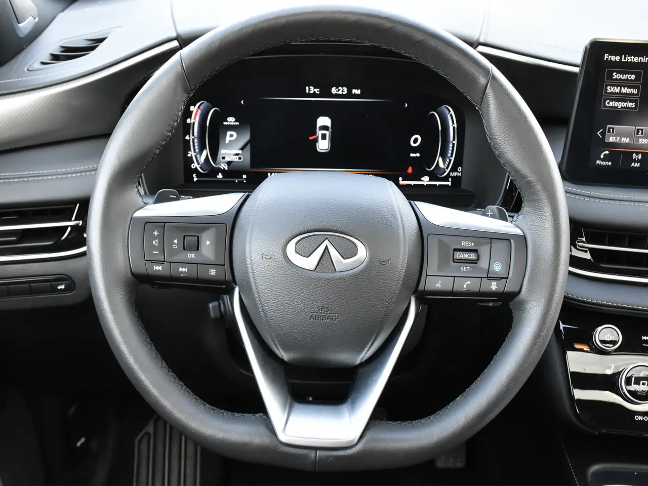Infiniti QX60 снимка Infiniti QX60