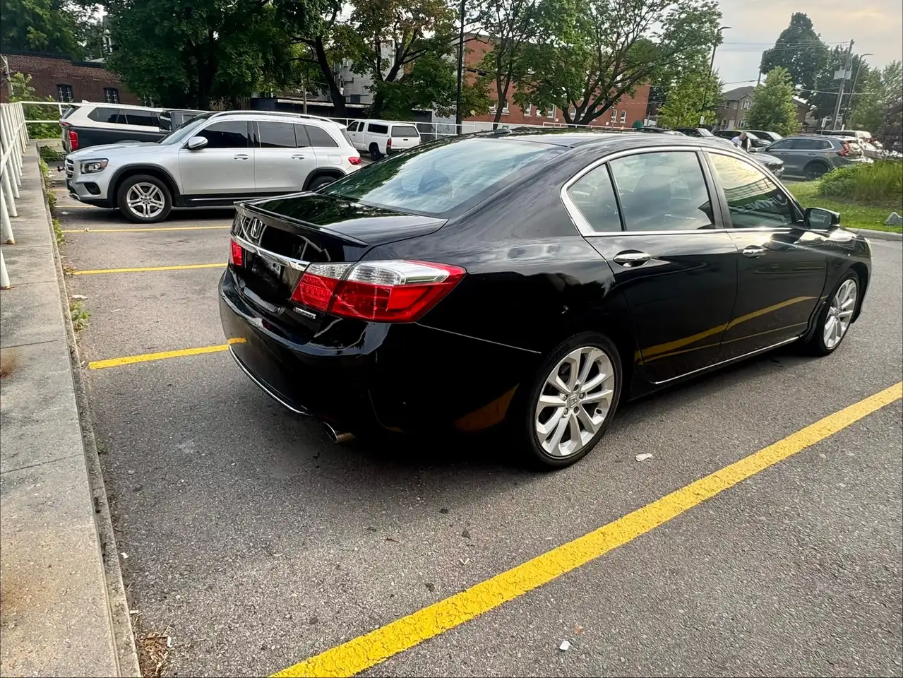 Honda Accord photo Honda Accord