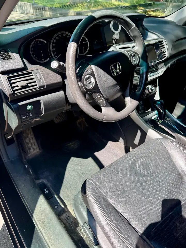 Honda Accord photo Honda Accord