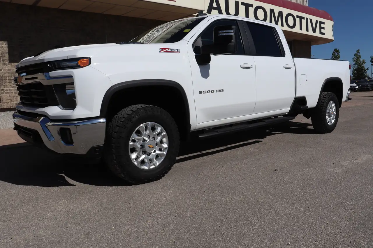 Chevrolet Silverado 3500 снимка Chevrolet Silverado 3500
