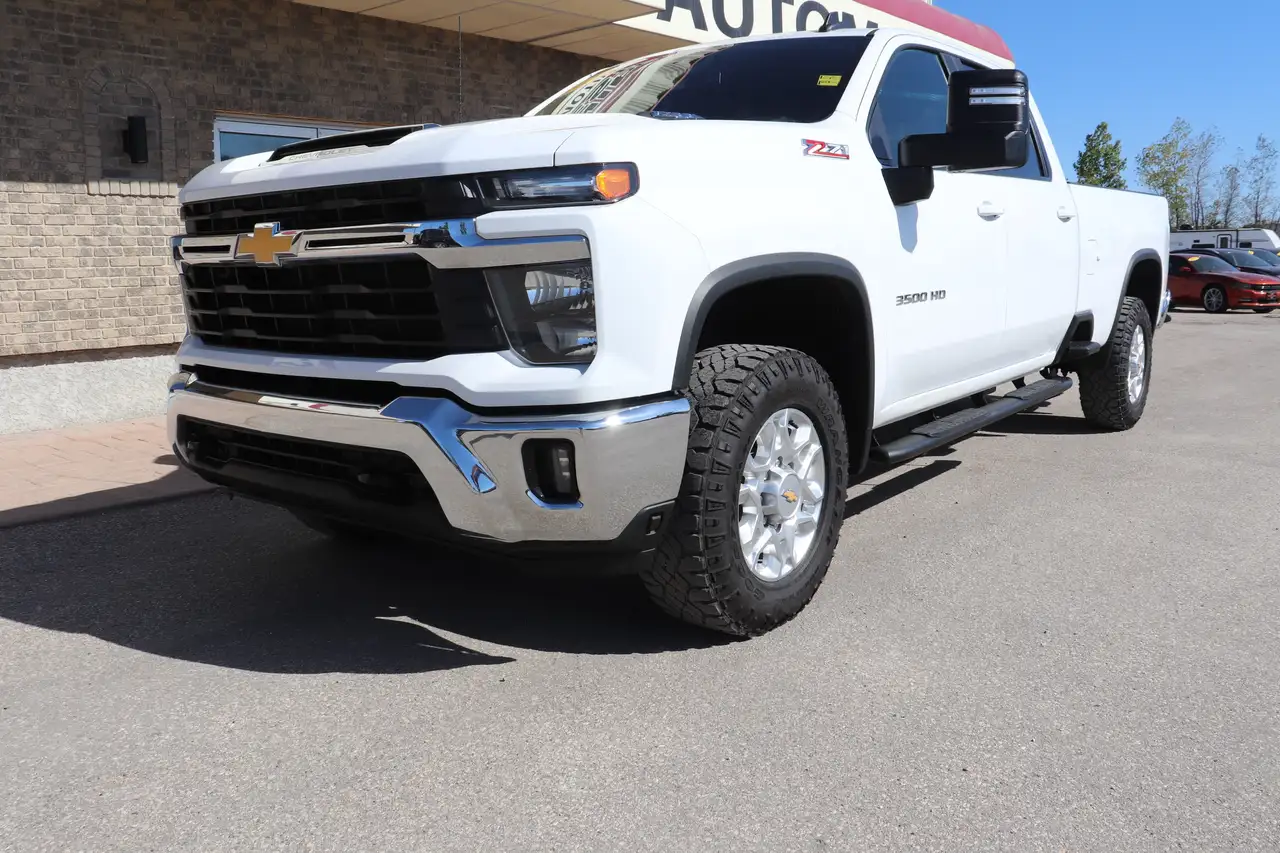 Chevrolet Silverado 3500 снимка Chevrolet Silverado 3500