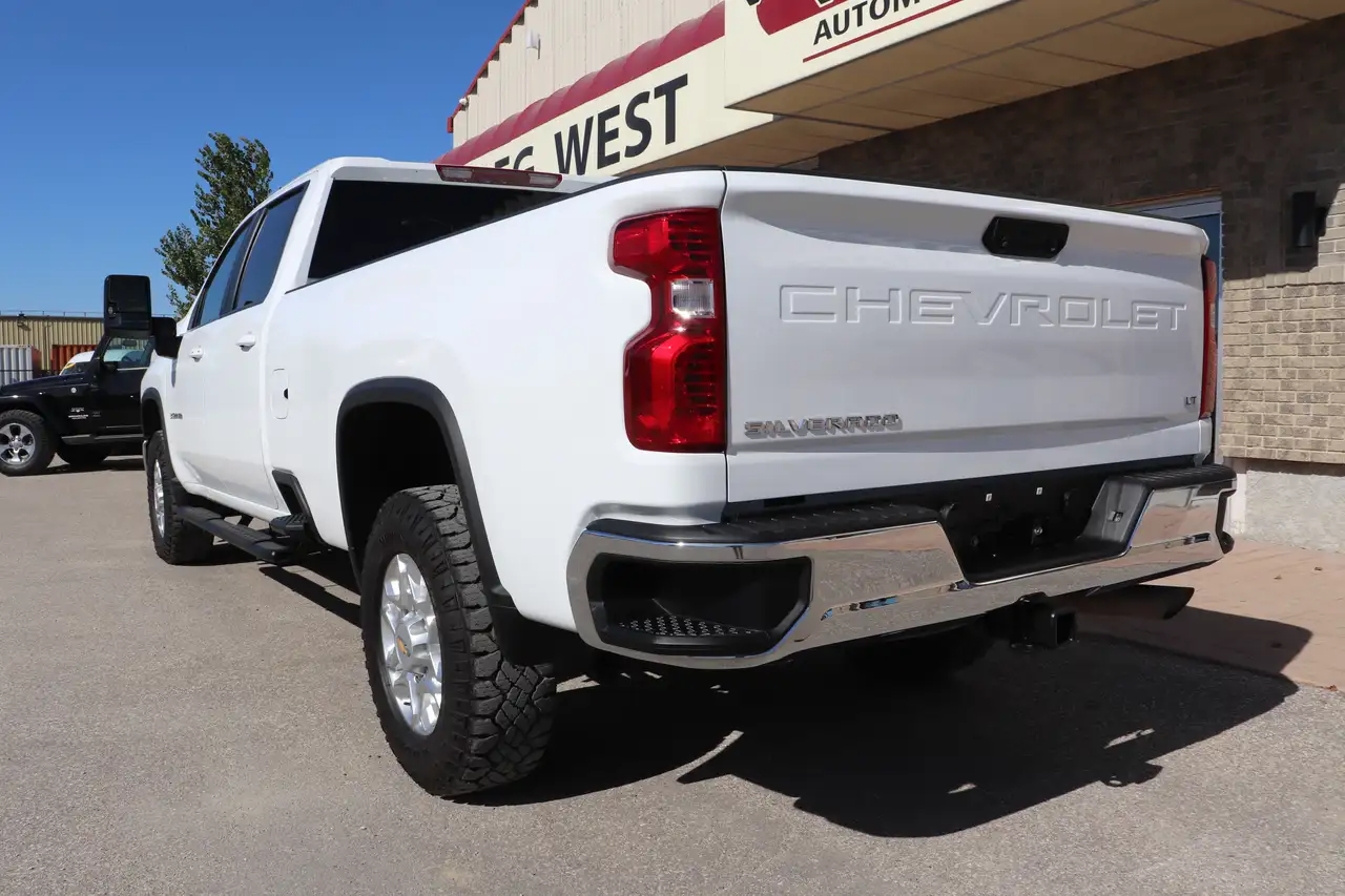 Chevrolet Silverado 3500 снимка Chevrolet Silverado 3500