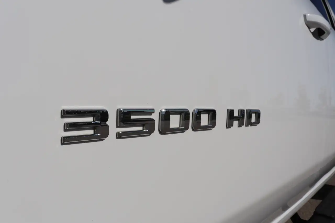 Chevrolet Silverado 3500 снимка Chevrolet Silverado 3500