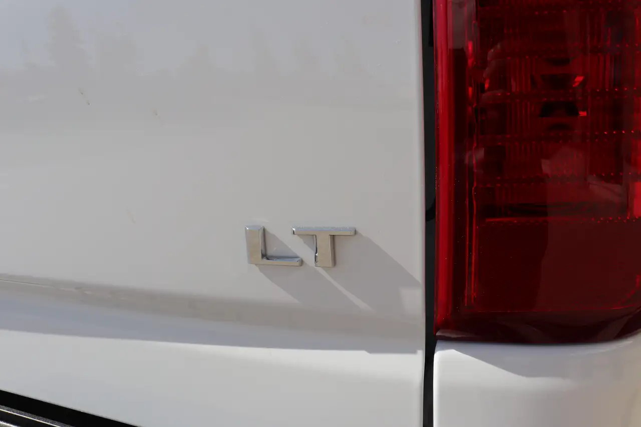 Chevrolet Silverado 3500 снимка Chevrolet Silverado 3500
