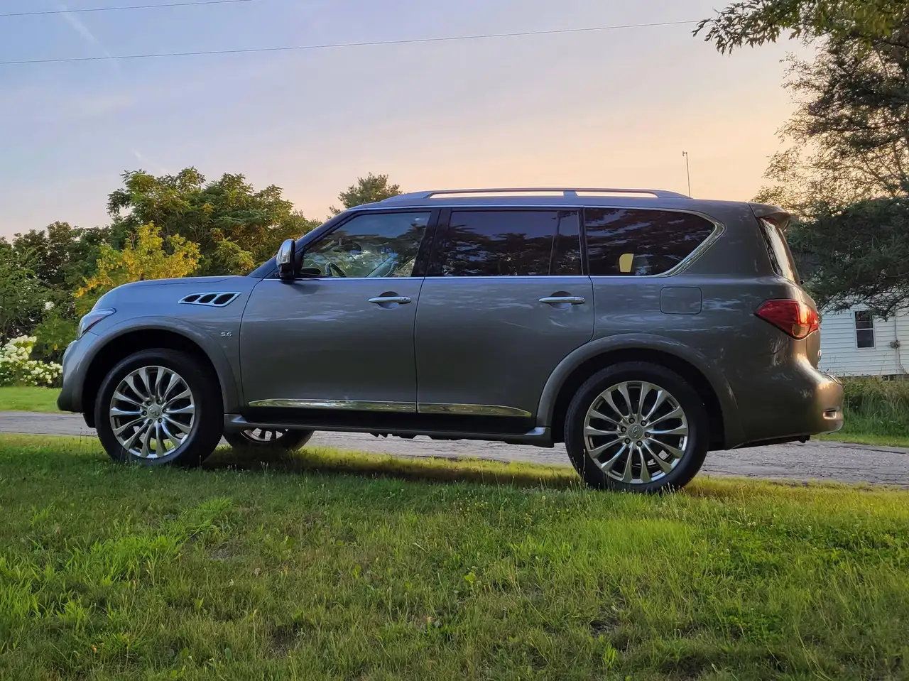 2017 Infiniti QX80