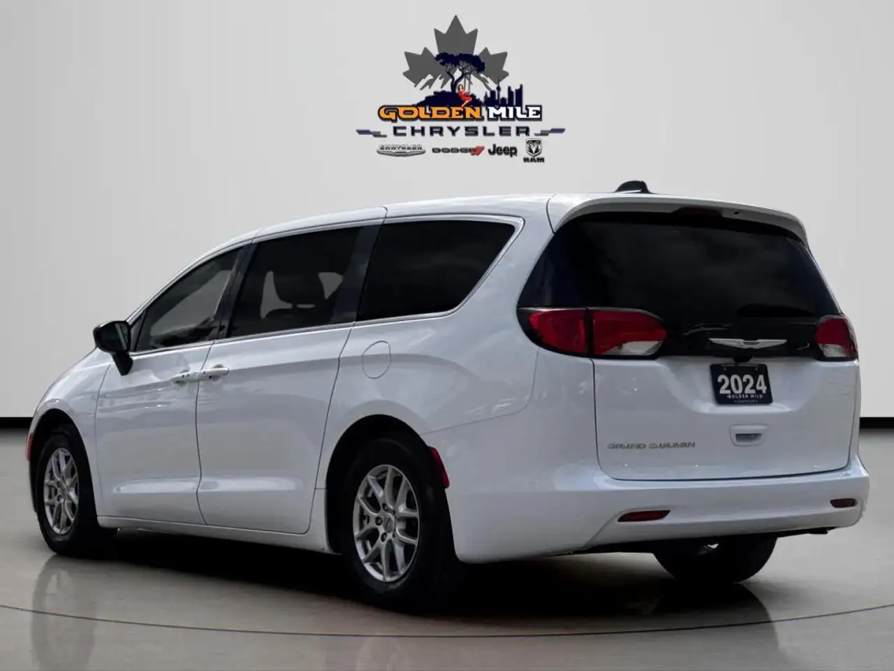 Chrysler Grand Caravan photo Chrysler Grand Caravan