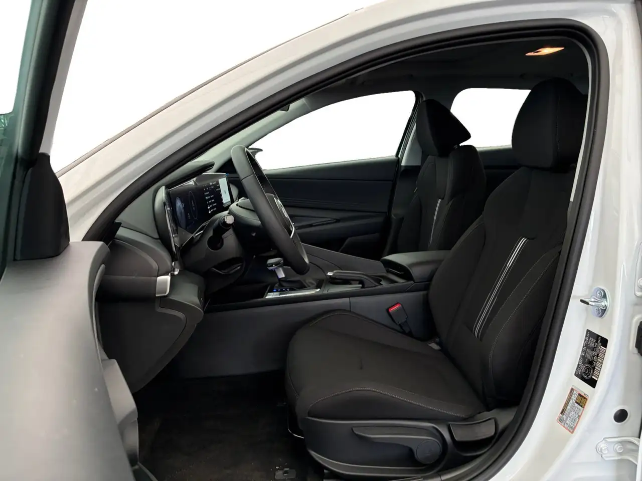 Hyundai ELANTRA снимка Hyundai ELANTRA