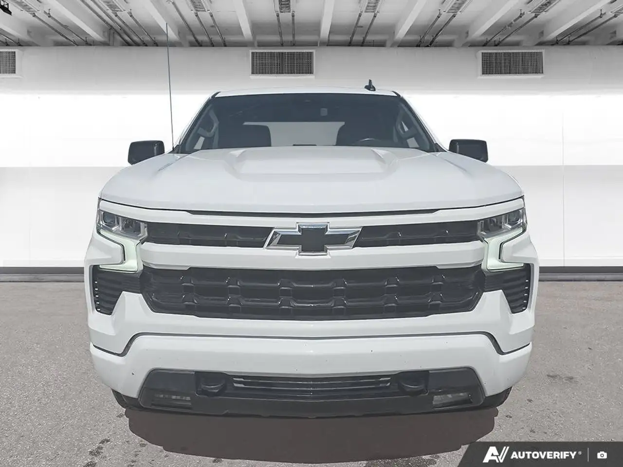 Chevrolet Silverado 1500 снимка Chevrolet Silverado 1500