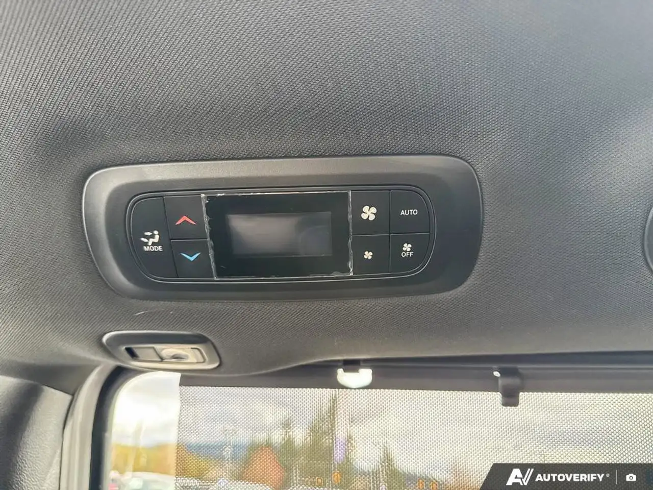 Chrysler Pacifica снимка Chrysler Pacifica