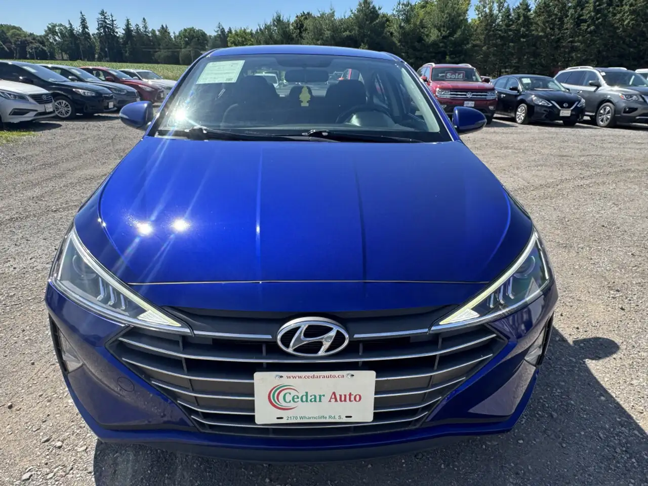 Hyundai ELANTRA photo Hyundai ELANTRA