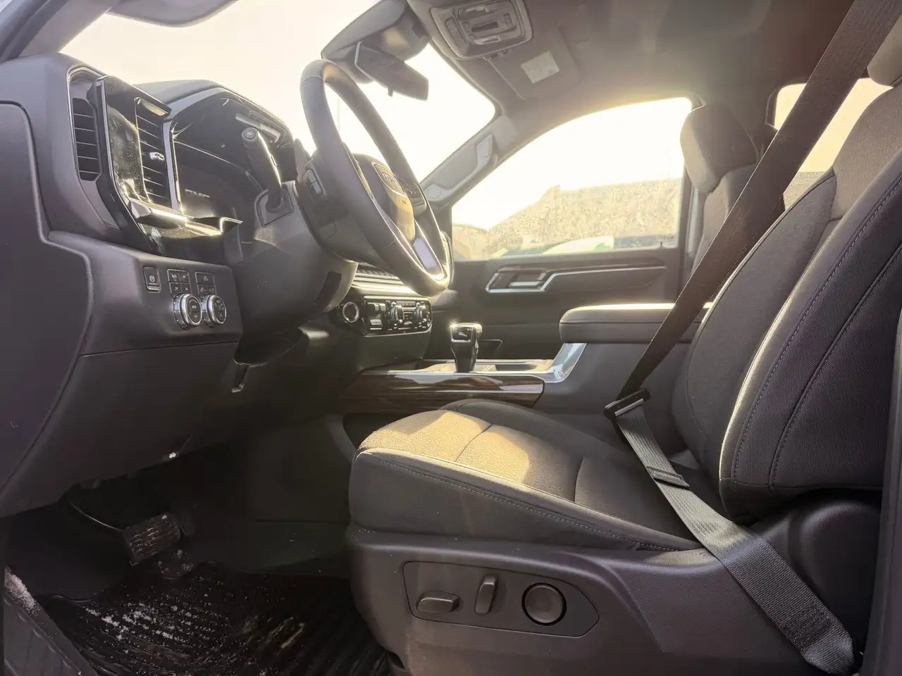 GMC Sierra 1500 снимка GMC Sierra 1500