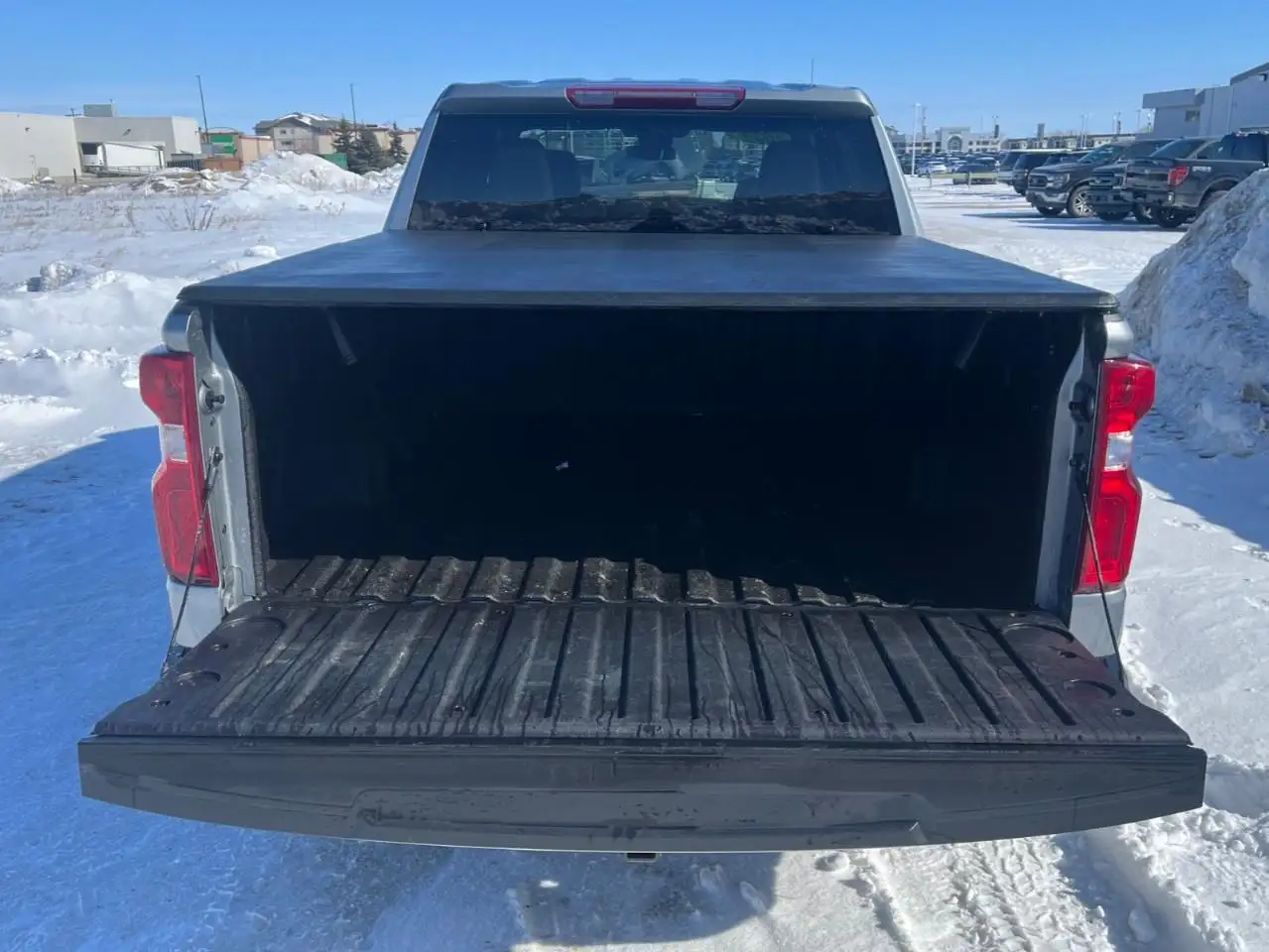 Chevrolet Silverado 1500 снимка Chevrolet Silverado 1500