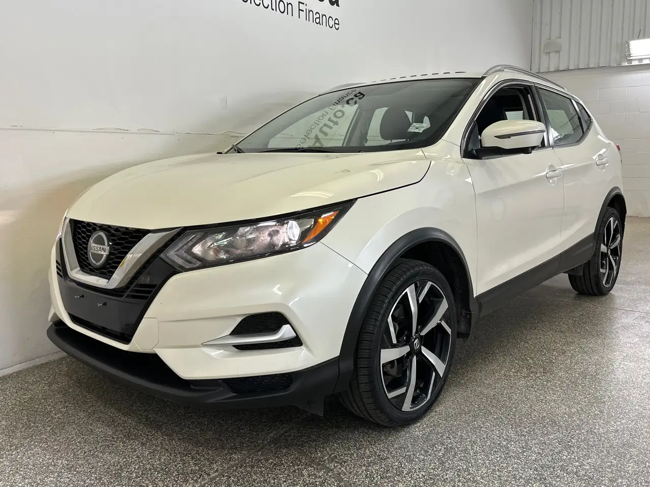 Nissan Qashqai снимка Nissan Qashqai