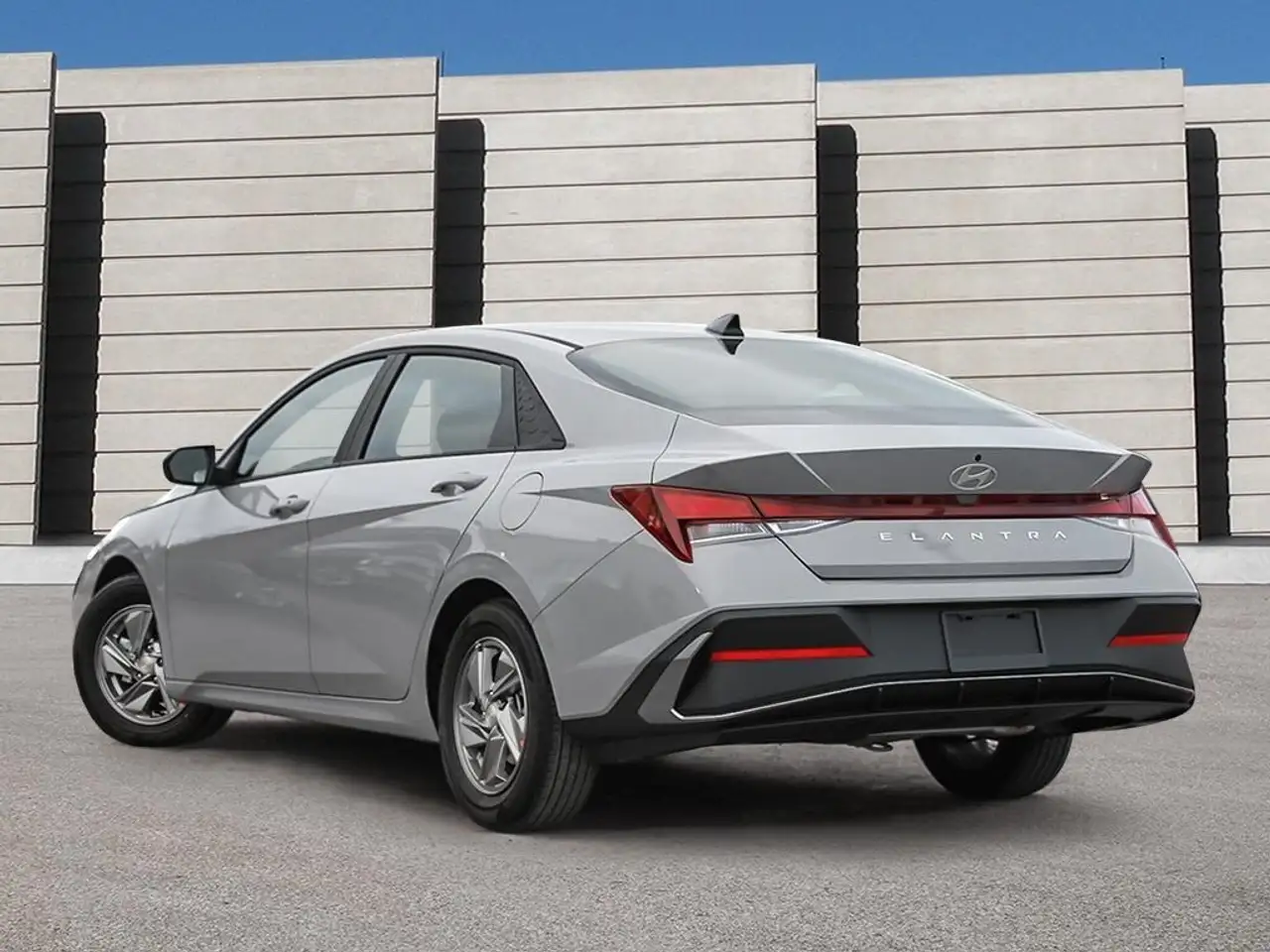 Hyundai ELANTRA photo Hyundai ELANTRA