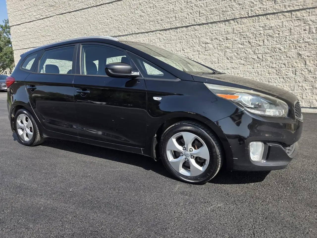 2014 Kia Rondo
