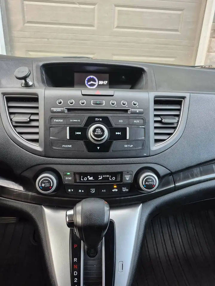 Honda CR-V photo Honda CR-V