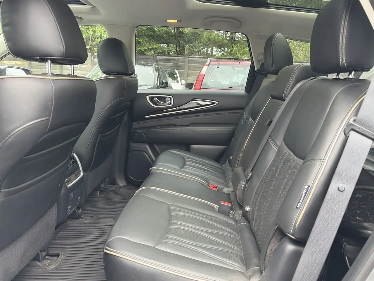 Infiniti QX60 photo Infiniti QX60