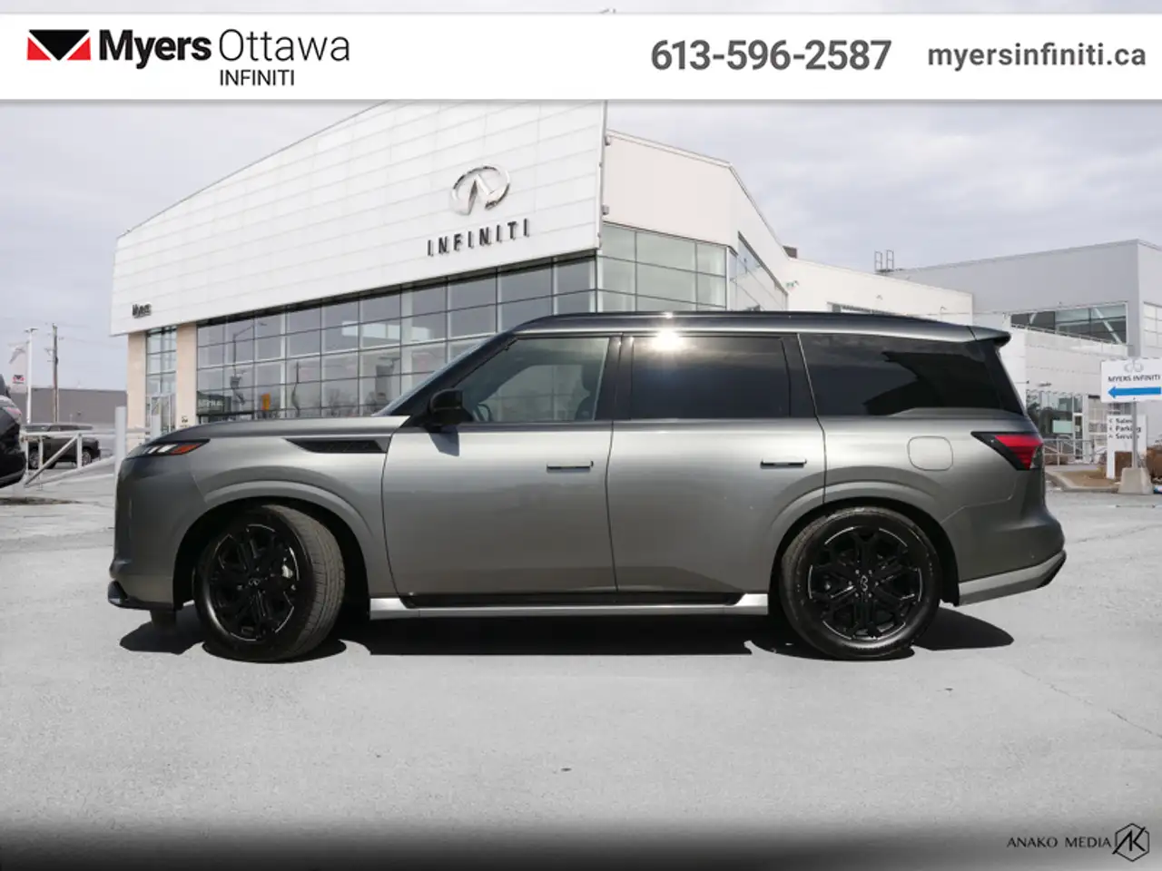 Infiniti QX80 снимка Infiniti QX80
