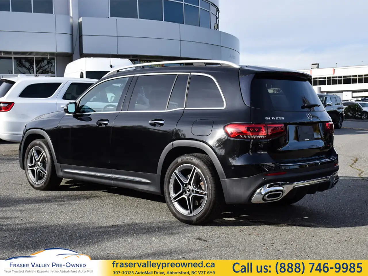 Mercedes-Benz GLB photo Mercedes-Benz GLB