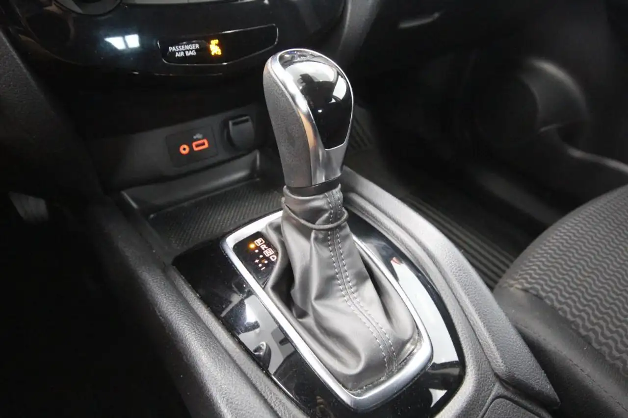 Nissan Qashqai снимка Nissan Qashqai