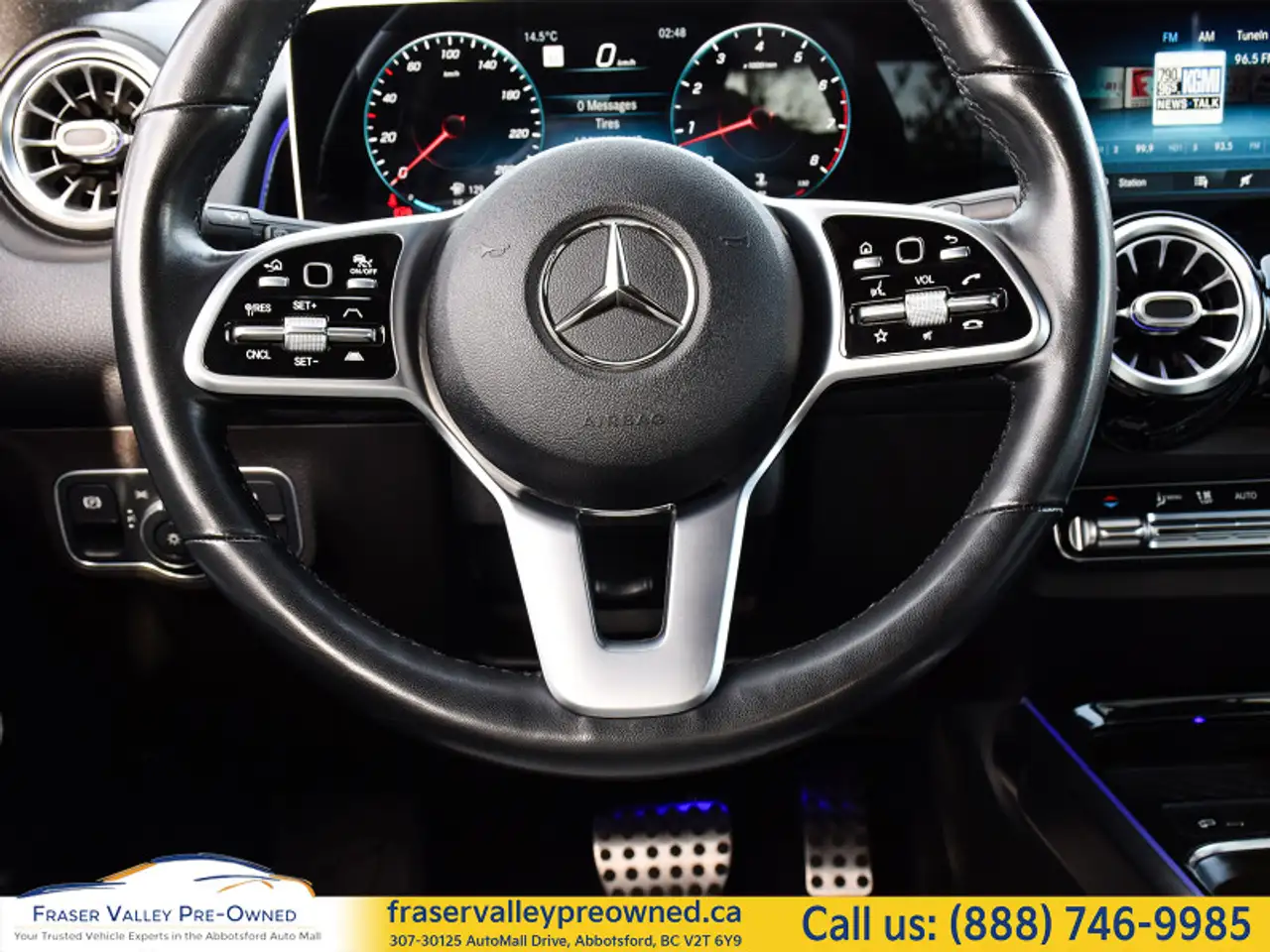 Mercedes-Benz GLB photo Mercedes-Benz GLB