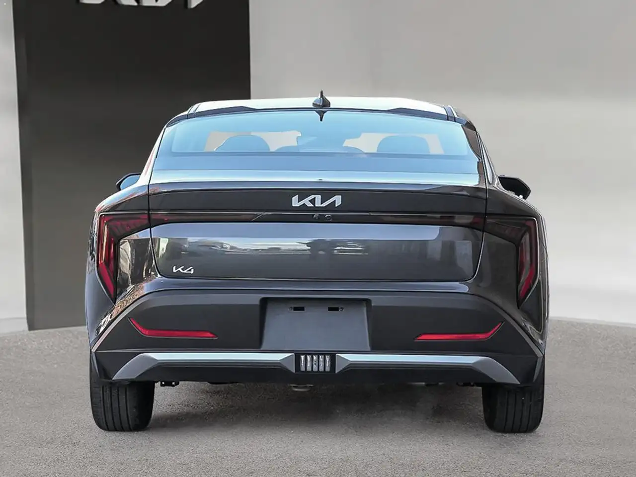 Kia K4 снимка Kia K4