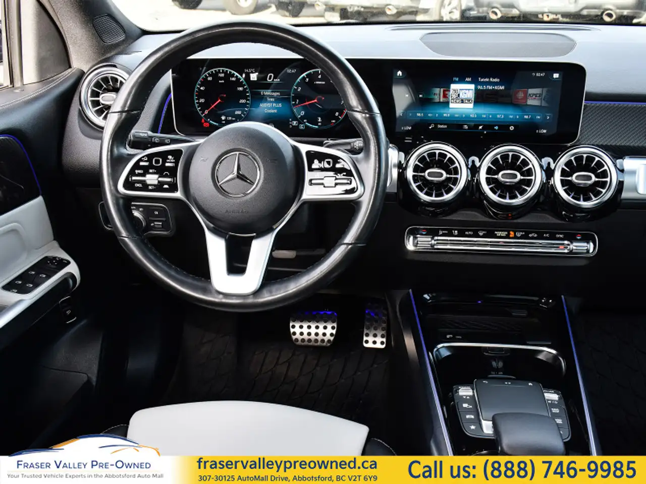 Mercedes-Benz GLB photo Mercedes-Benz GLB