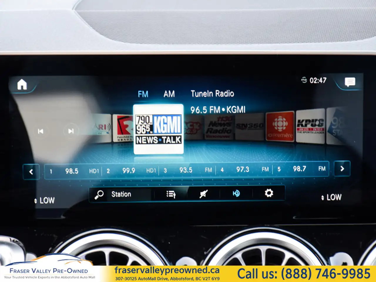 Mercedes-Benz GLB photo Mercedes-Benz GLB