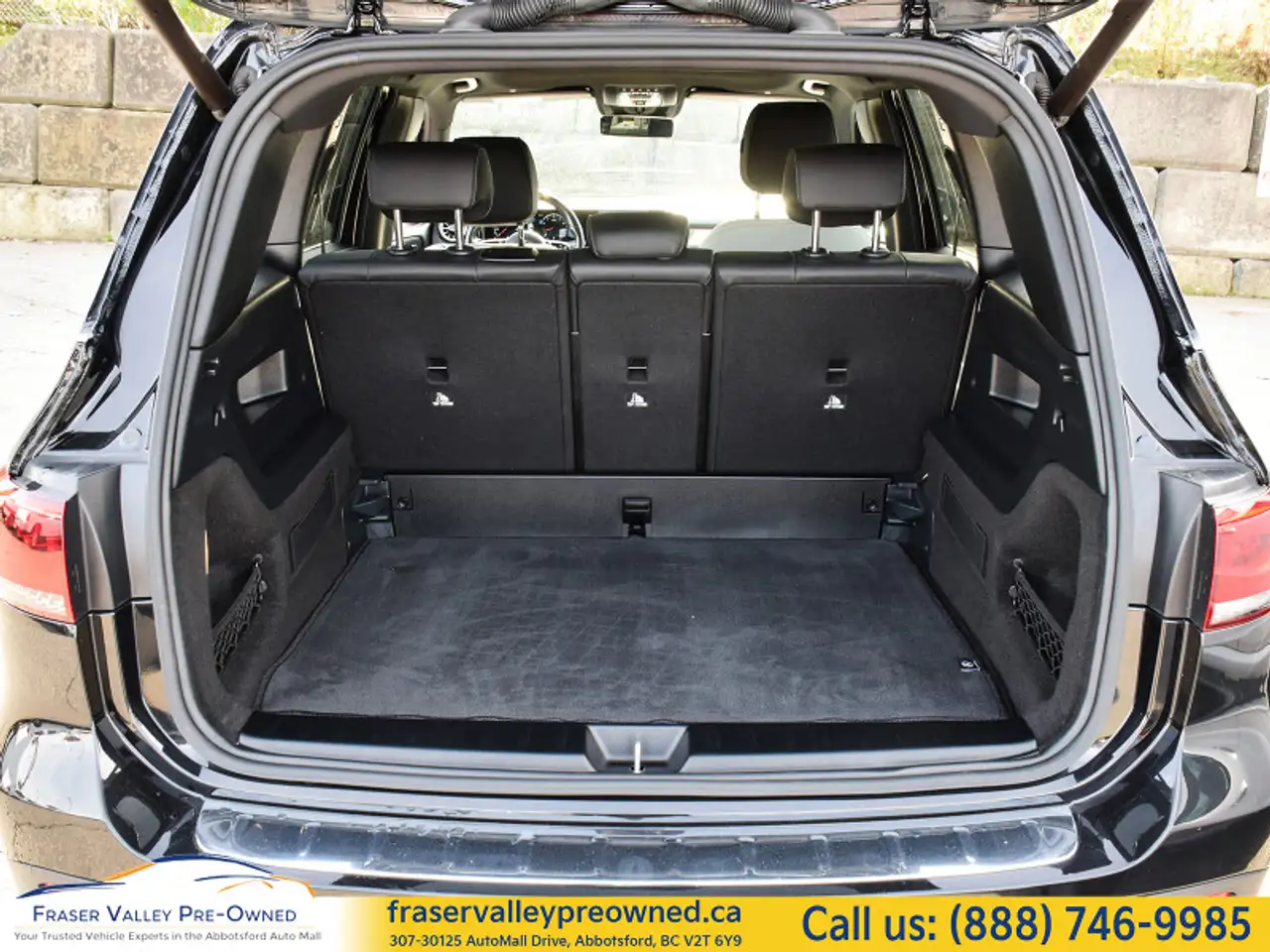 Mercedes-Benz GLB photo Mercedes-Benz GLB
