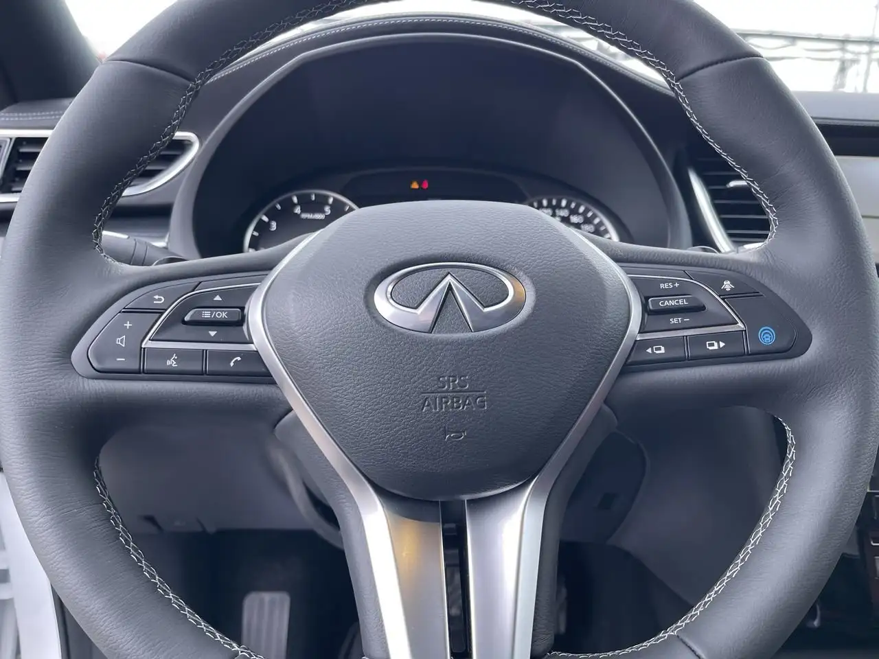 Infiniti QX50 снимка Infiniti QX50
