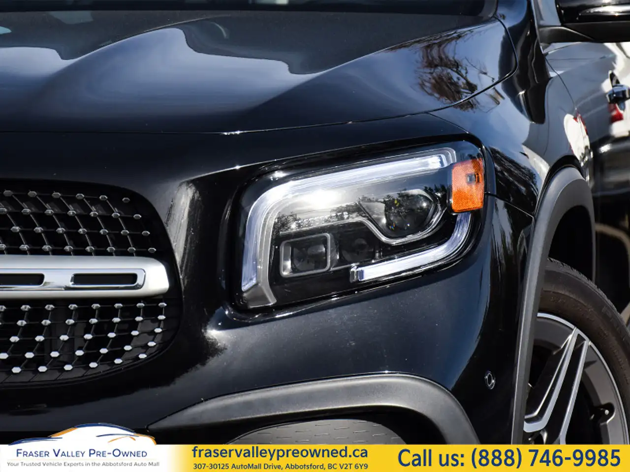 Mercedes-Benz GLB photo Mercedes-Benz GLB