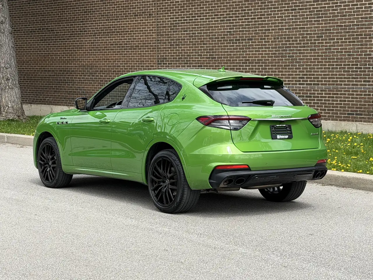 Maserati Levante снимка Maserati Levante