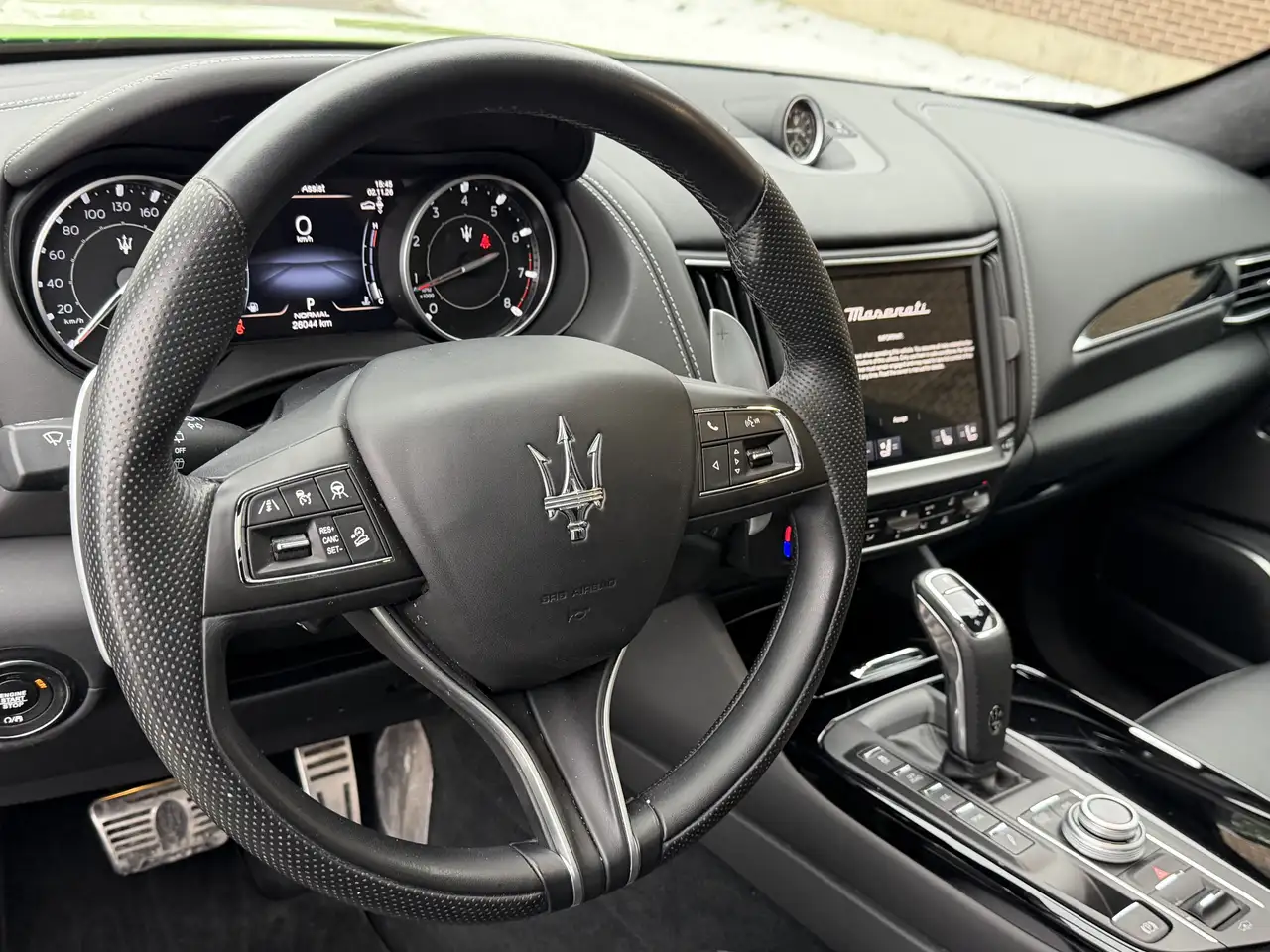 Maserati Levante снимка Maserati Levante