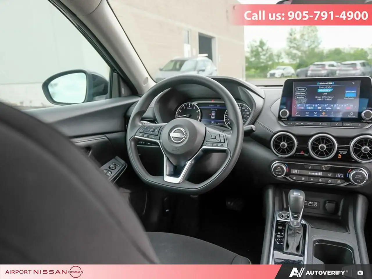 Nissan Sentra fotografie Nissan Sentra