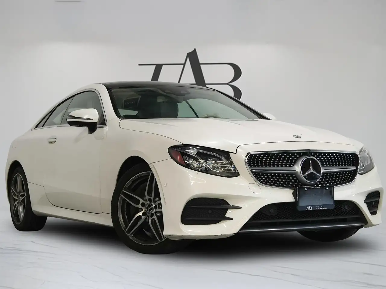 Mercedes-Benz E-Class fotografie Mercedes-Benz E-Class