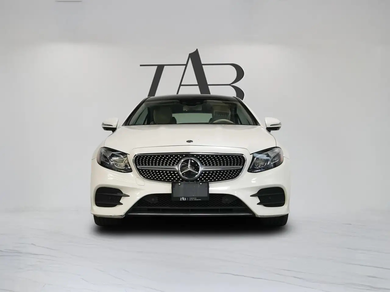 Mercedes-Benz E-Class fotografie Mercedes-Benz E-Class