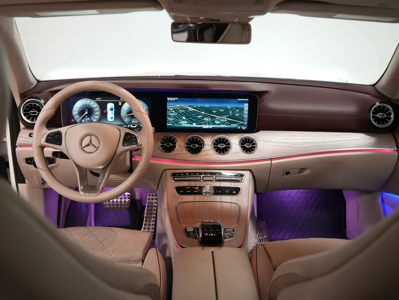 Mercedes-Benz E-Class fotografie Mercedes-Benz E-Class