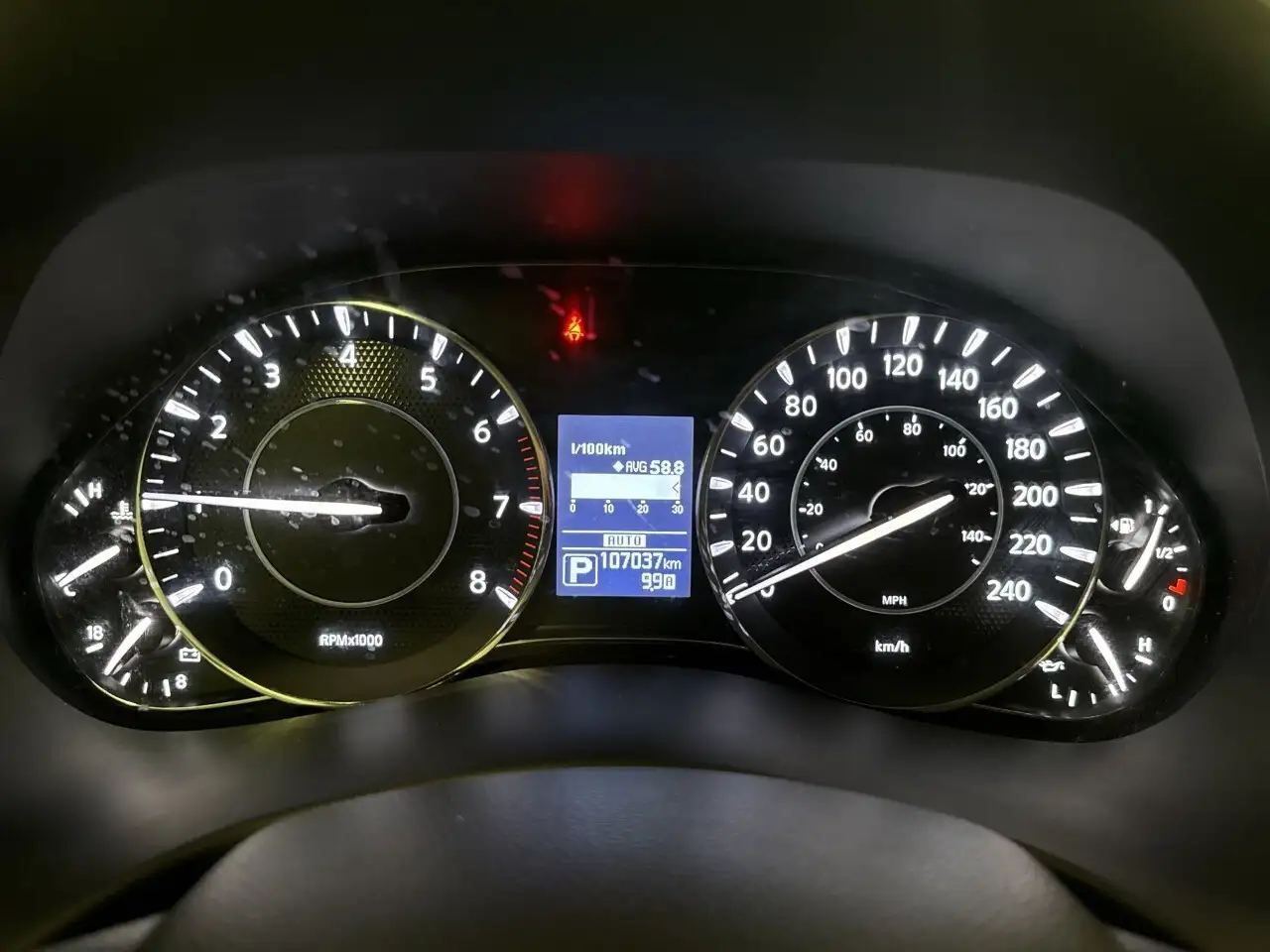 Nissan Armada fotografie Nissan Armada