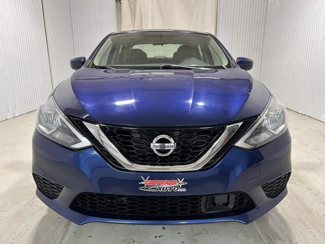 Nissan Sentra fotografie Nissan Sentra