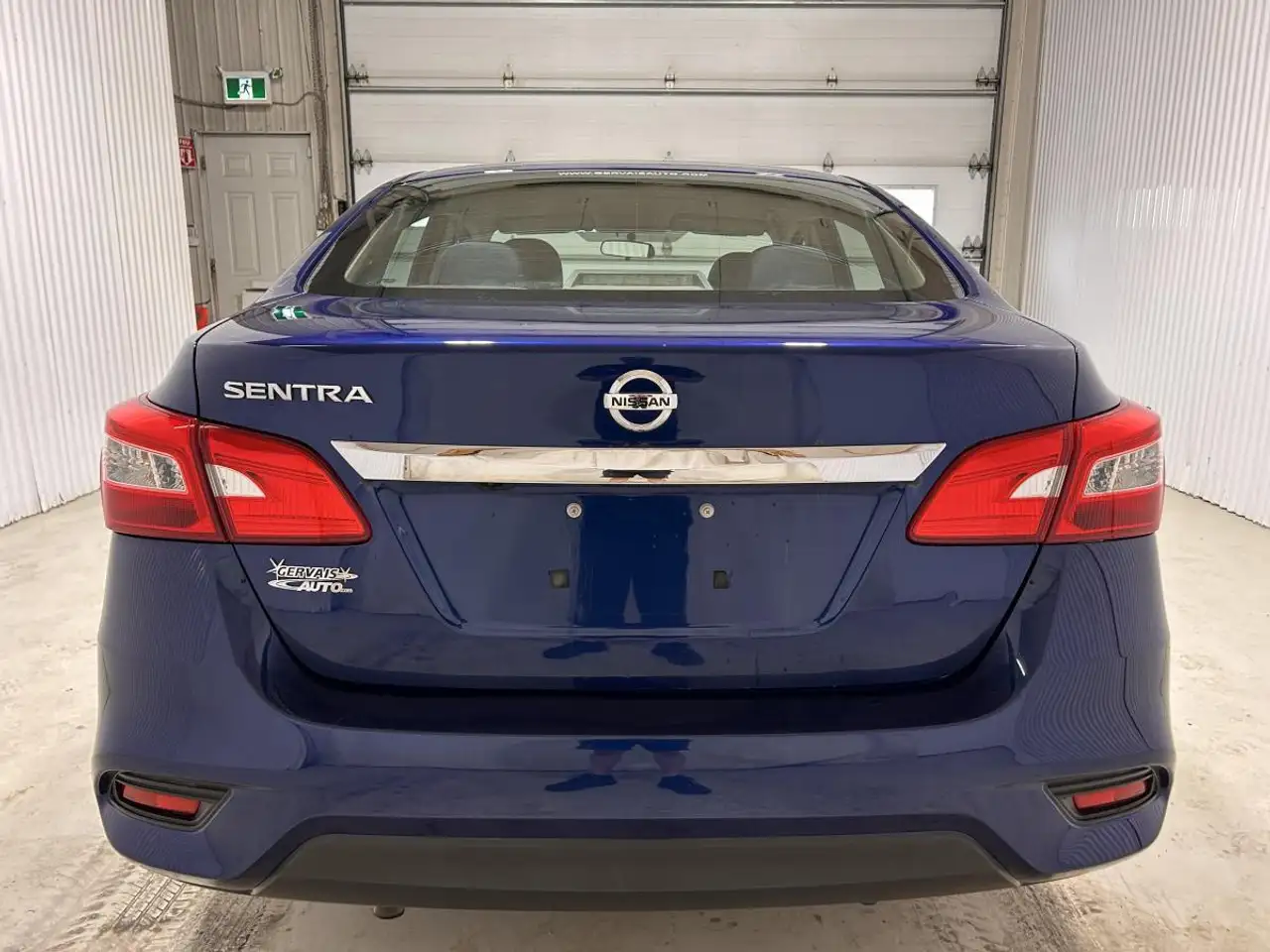 Nissan Sentra fotografie Nissan Sentra