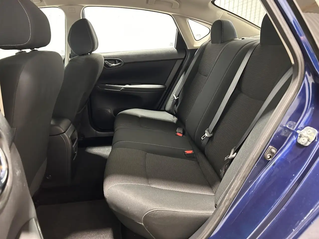 Nissan Sentra fotografie Nissan Sentra