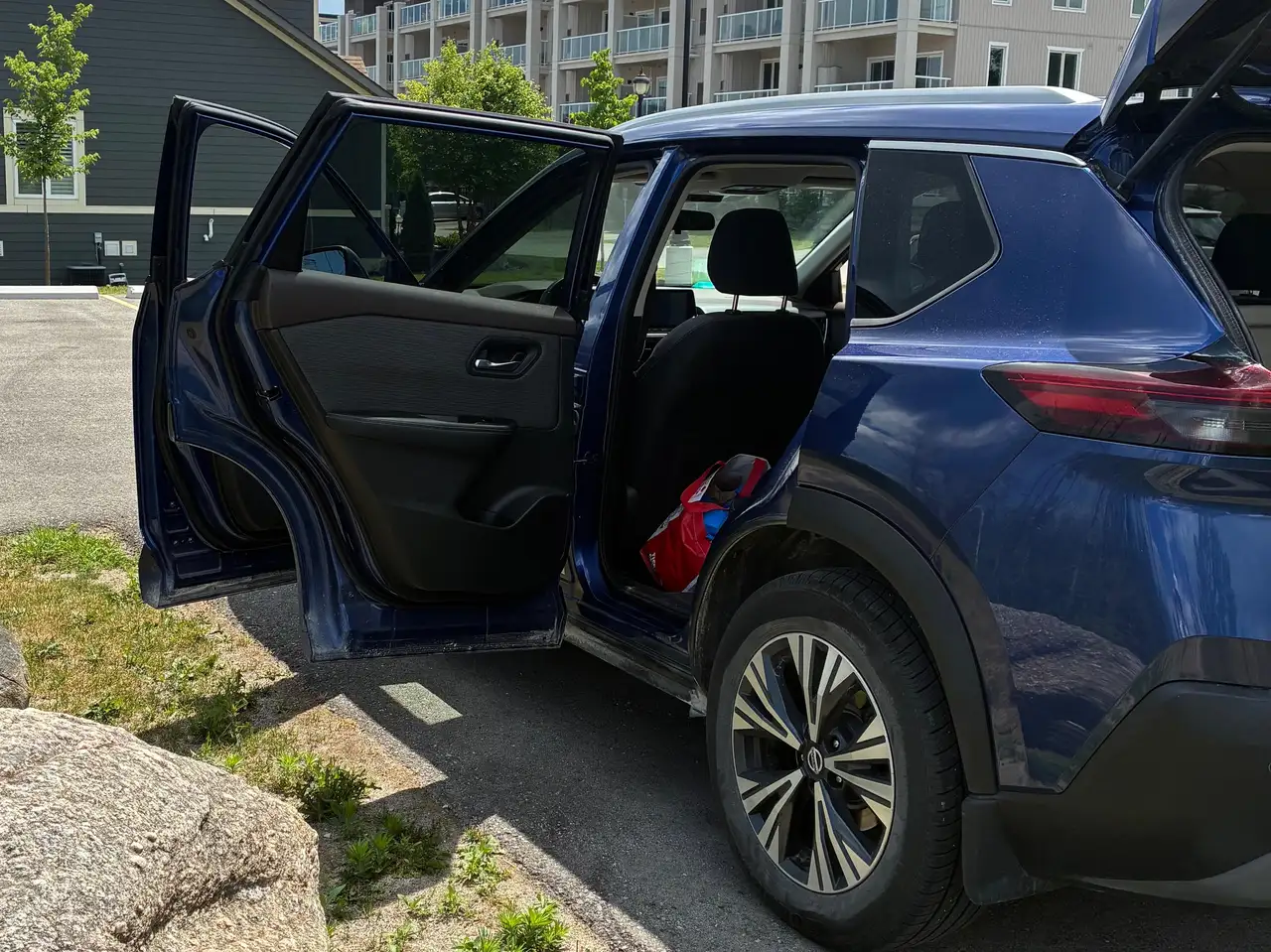 Nissan Rogue photo Nissan Rogue