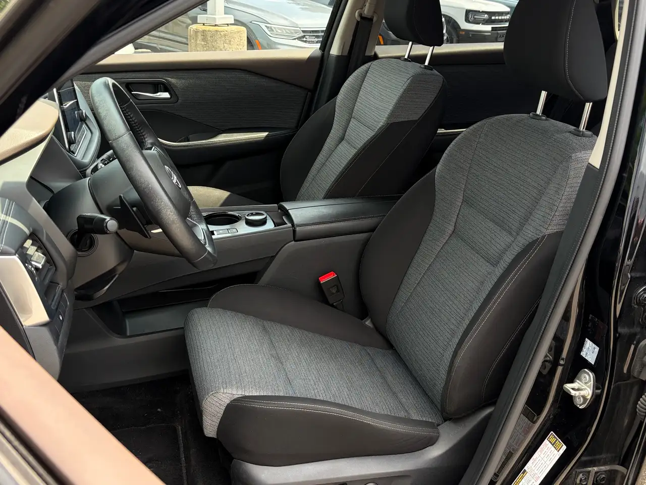 Nissan Rogue fotografie Nissan Rogue