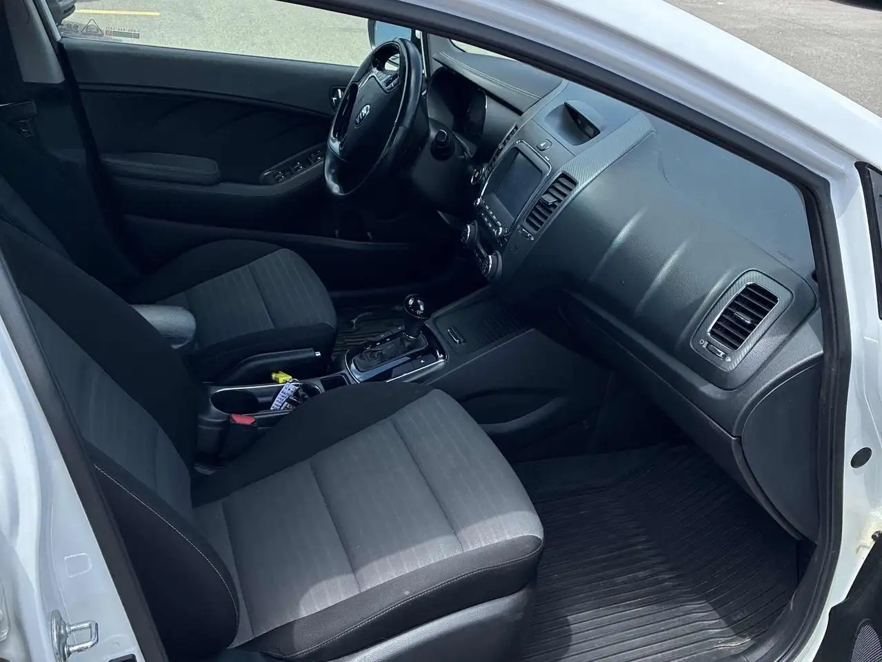 Kia Forte photo Kia Forte