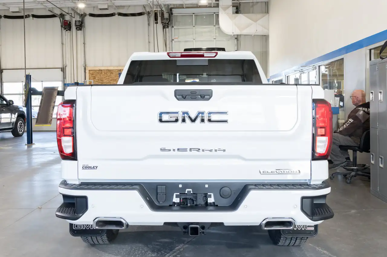 GMC Sierra 1500 снимка GMC Sierra 1500