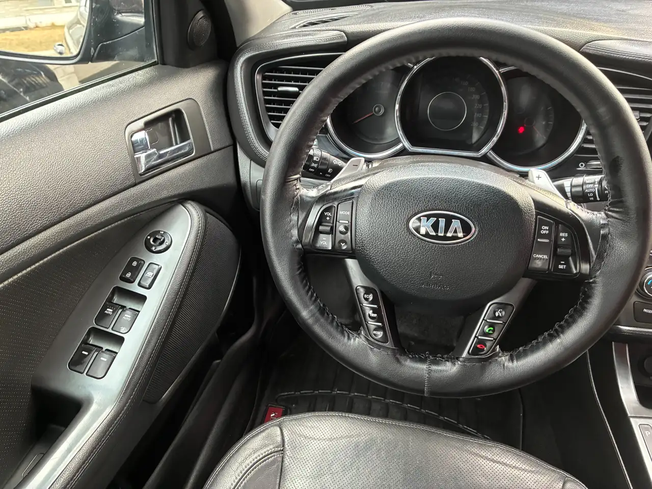 Kia Optima снимка Kia Optima