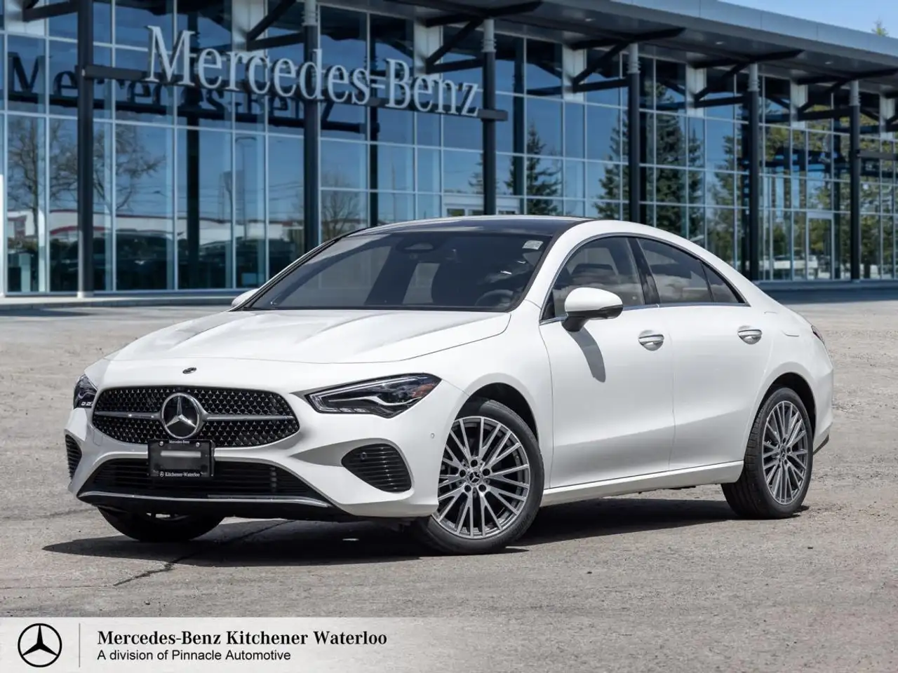 Mercedes-Benz CLA снимка Mercedes-Benz CLA