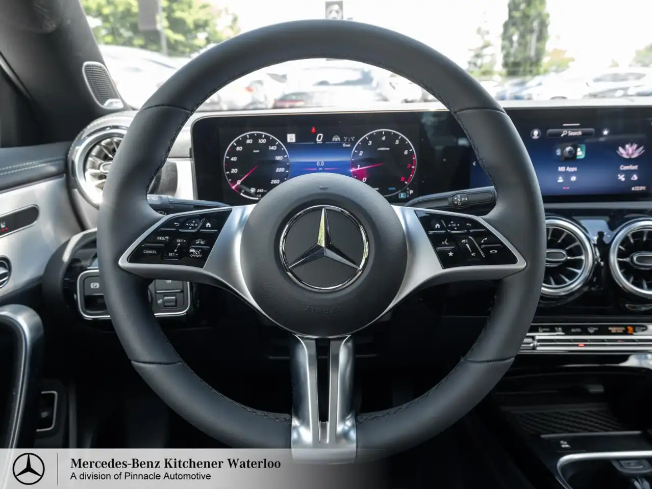 Mercedes-Benz CLA снимка Mercedes-Benz CLA